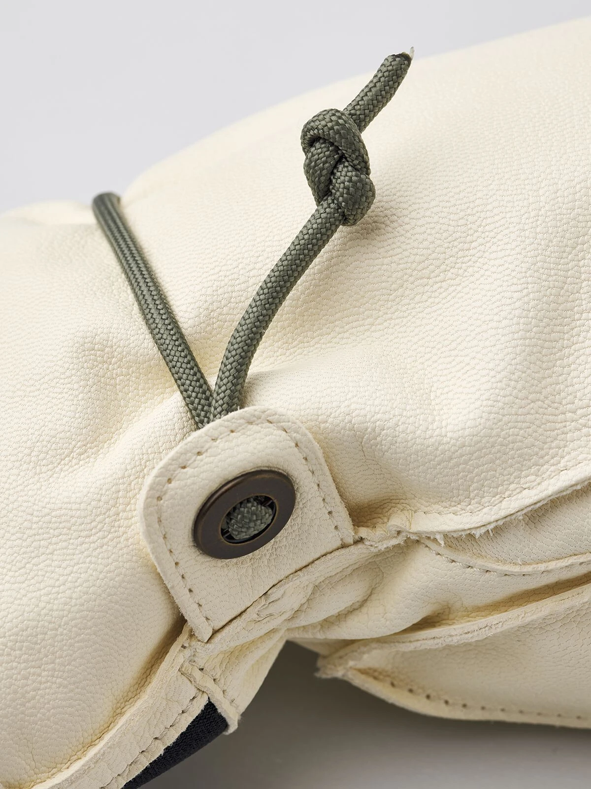 Hestra Wakayama Muffole, Beige 4 Hestra Wakayama Muffole, Beige - immagine 2